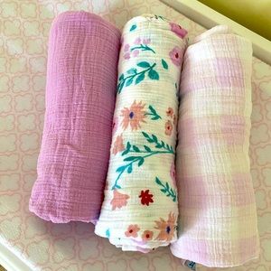 Little Unicorn muslin swaddle set
